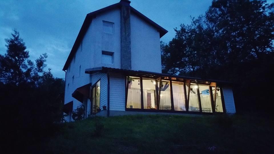 Casa Piscul Lupului Βίλα Pucioasa Εξωτερικό φωτογραφία