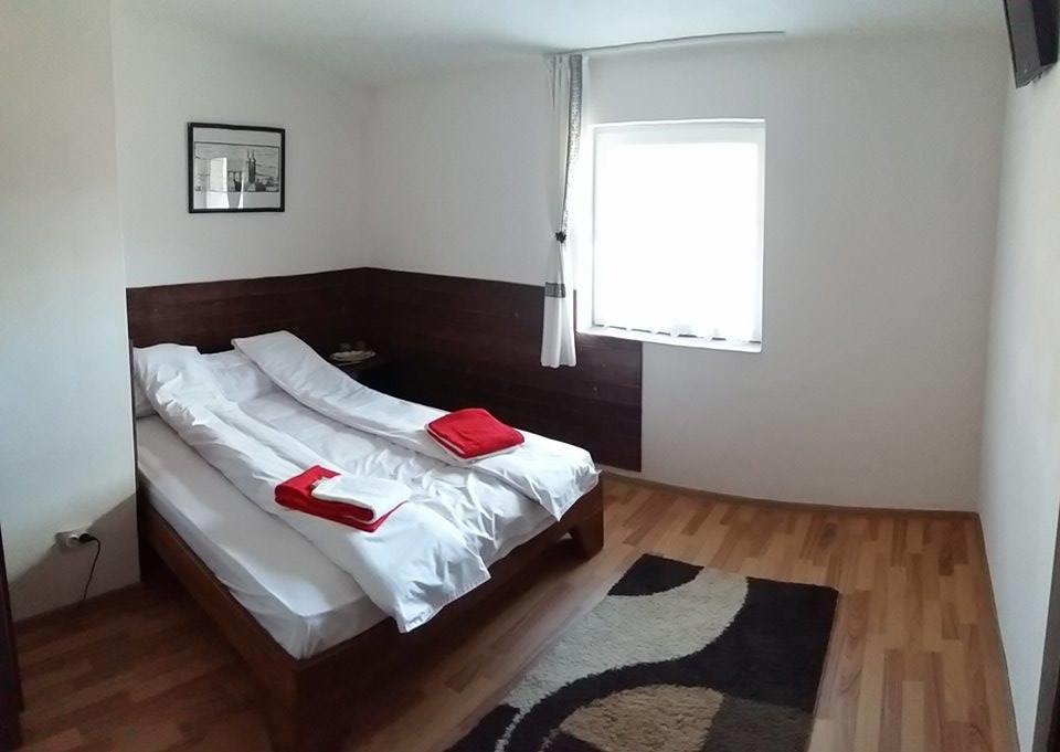 Casa Piscul Lupului Βίλα Pucioasa Εξωτερικό φωτογραφία
